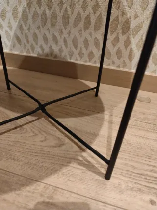 Mesita auxiliar redonda negra