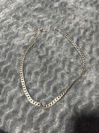 Cadena de plata estilo cubano