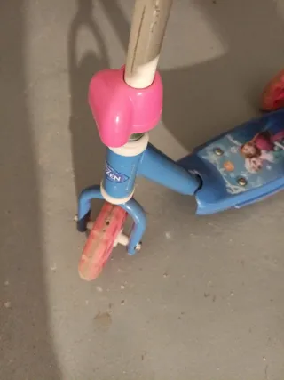 Patinete infantil Frozen