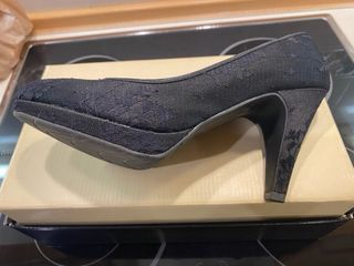 Zapatos de tacón negros encaje talla 40