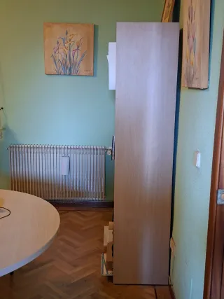 Estantería de madera