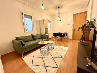 Piso en alquiler en Bellas Vistas en Madrid