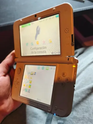 Nintendo 3DS XL Blanca+cargador y lápiz
