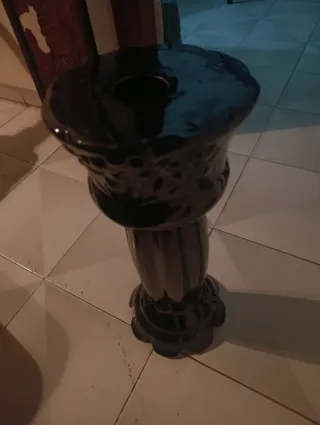 Pie de maceta cerámica negro