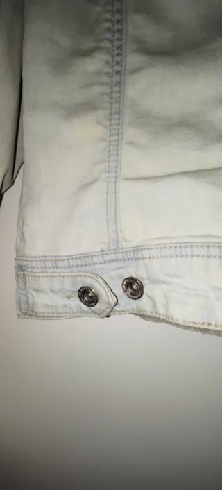 Chaqueta vaquera Stradivarius Talla M