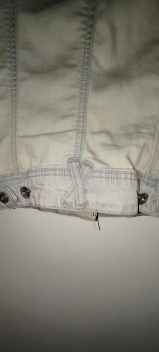 Chaqueta vaquera Stradivarius Talla M