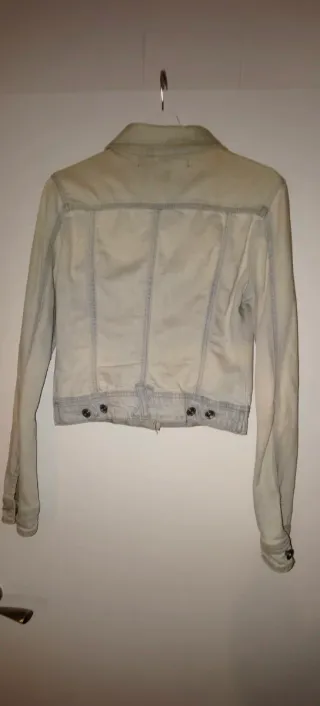 Chaqueta vaquera Stradivarius Talla M