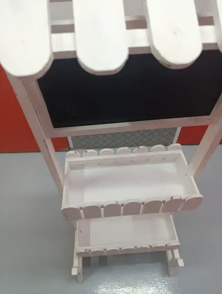 Mueble Decorativo Blanco con Pizarra