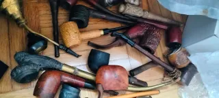 Supporti in legno per pipe