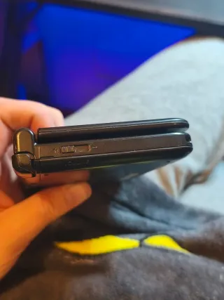 Nintendo 3DS XL Negra con cargador y lápiz