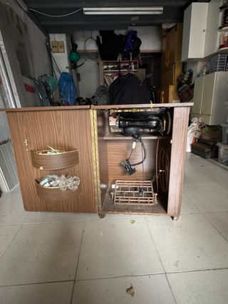 Máquina de coser antigua Hexagon