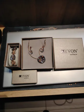 Set YVON collana, orecchini e bracciale