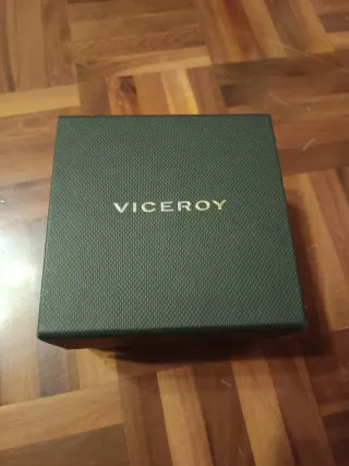 Reloj Viceroy Mujer Blanco y Morado