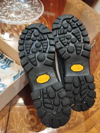 Botas de Montaña Bestard Talla 43.5