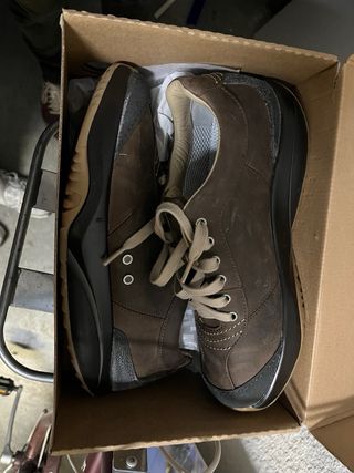 Zapatos MBT Marrones Sin Estrenar