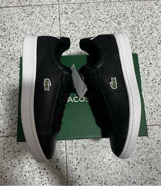 Zapatillas Lacoste Negras y Blancas