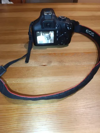 Canon EOS 4000D Cámara Digital Negra