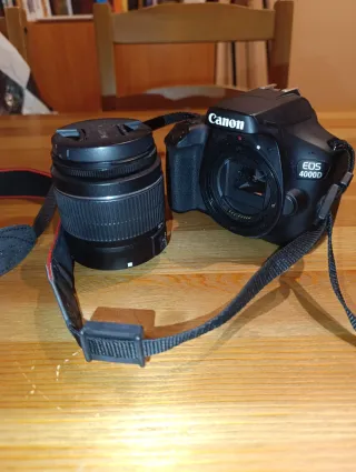 Canon EOS 4000D Cámara Digital Negra