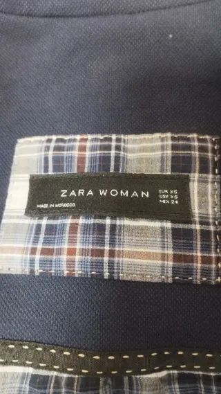 Chaqueta Zara azul con coderas beige Talla XS