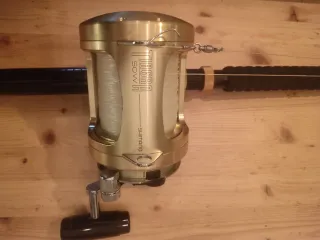 Carrete Shimano Tiagra 50W y caña