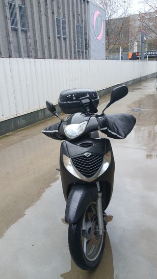 Moto Scooter  Negra hs honda 150
