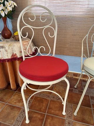 Conjunto mesa y sillas forja