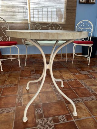 Conjunto mesa y sillas forja