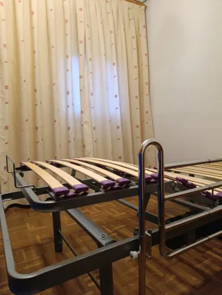Cama articulada con colchón antiescaras 90x200