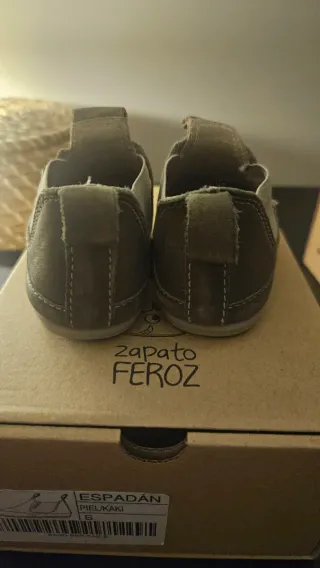 Zapatos Feroz para bebé, respetuosos con el pie.