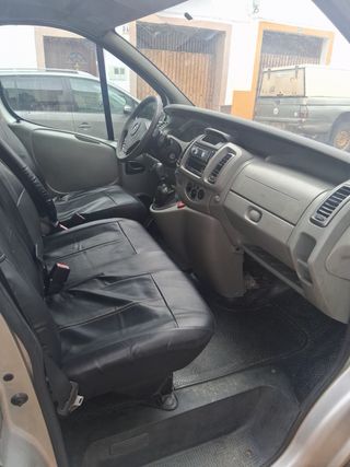 Opel Vivaro 2003