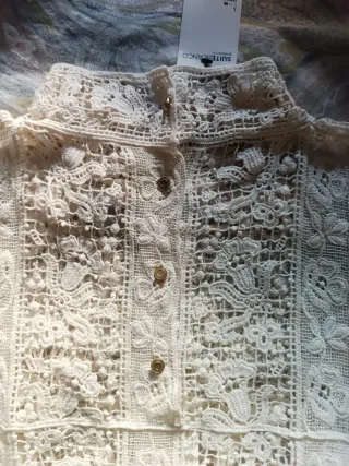Blusa de encaje
