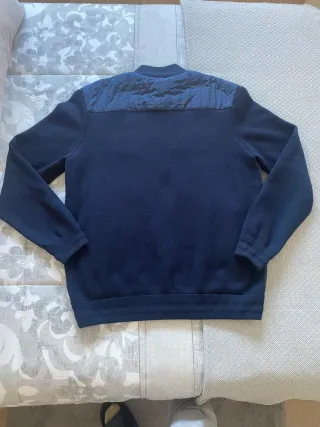 Chaqueta azul acolchada