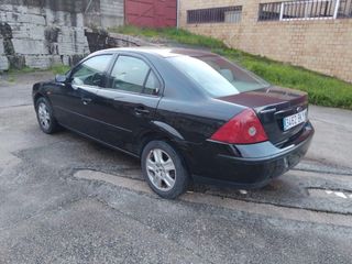 Ford Mondeo único dueño