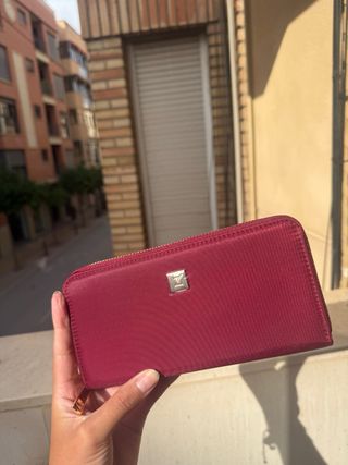 Cartera de mano burdeos