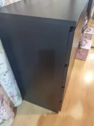 Cajonera oscura multiusos