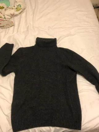 Jersey Zara cuello vuelto gris talla L