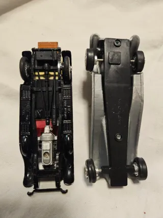 2 Macchinine d'epoca Bugatti e Rio