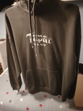 Sudadera Tupac Pull&Bear Marrón