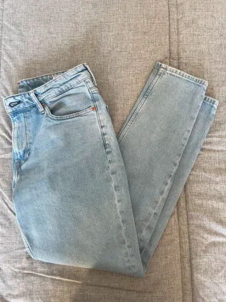 Jeans H&M azul claro