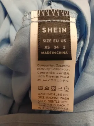 Top Crop Manga Larga Azul y pantalón