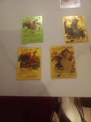 8 Cartas Pokémon Doradas y Verdes