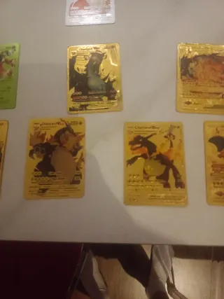 8 Cartas Pokémon Doradas y Verdes