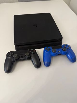 PS4 Slim 500GB Negra + 2 Mandos AVERIADA