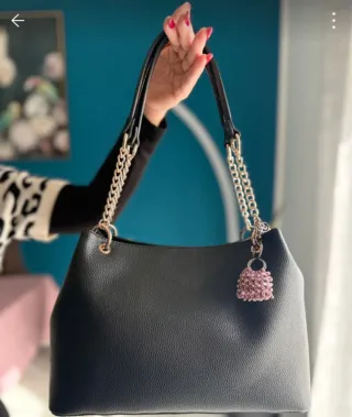 Charm borsa uncinetto perle rosa oro