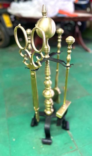 Set di strumenti per camino e camini decorativi in metallo