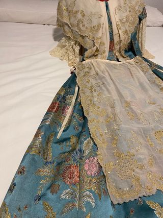 Traje de Fallera azul y Dorado