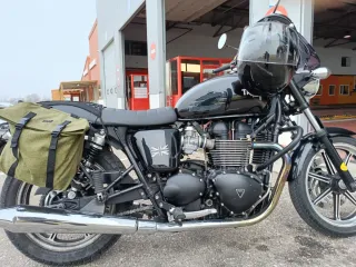 Triumph Bonneville T100 2015
