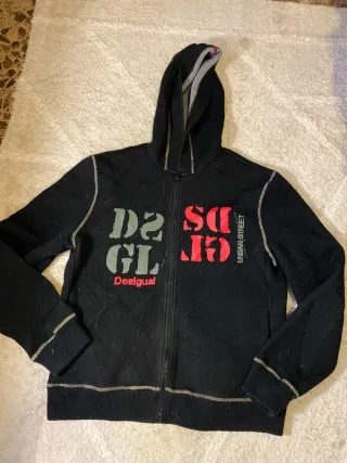 Chaqueta Desigual Negra y Roja Talla XL