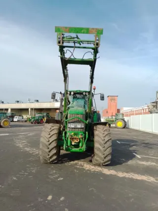 Tractor John Deere 7530 con pala frontal