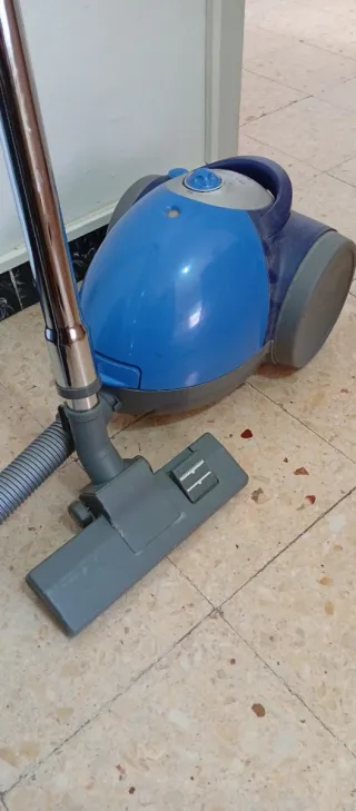 Aspiradora Eléctrica Azul